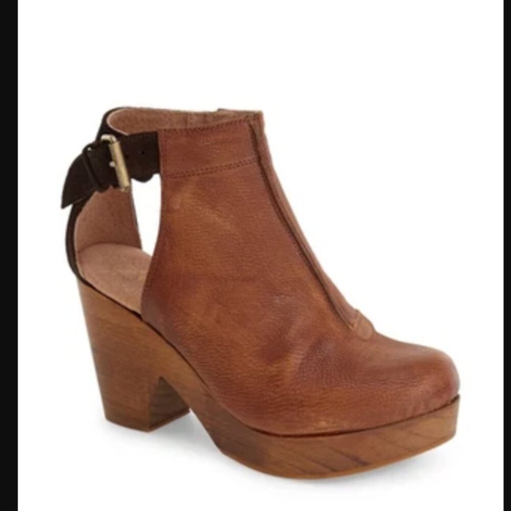 NIB Free People 'Amber Orchard' Cutout Bootie - Size 36 - Chocolate